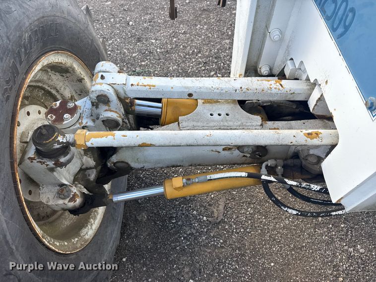 image for item EG1982 2000 John Deere 770C motor grader