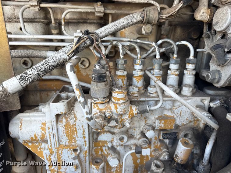 image for item EG1982 2000 John Deere 770C motor grader