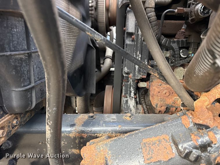 image for item EG1989 2010 International 7400 crane truck