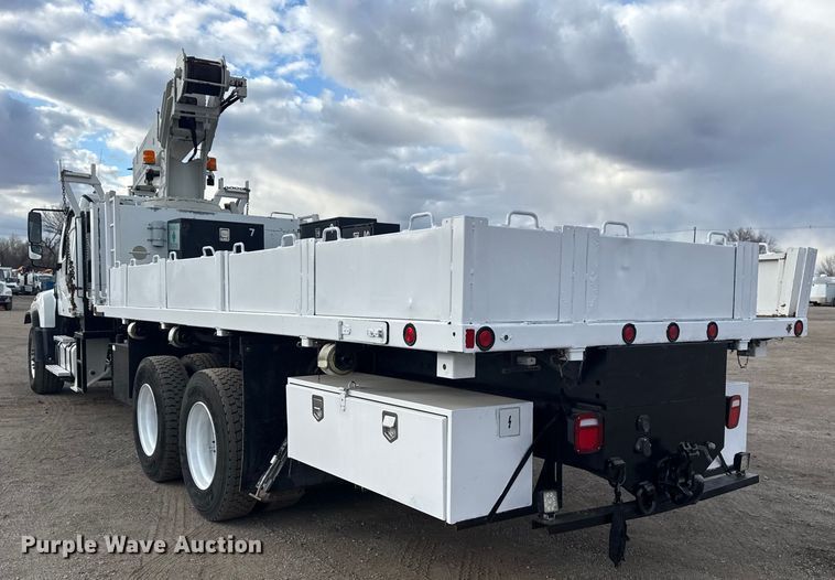 image for item EG1990 2013 Freightliner 114SD crane truck