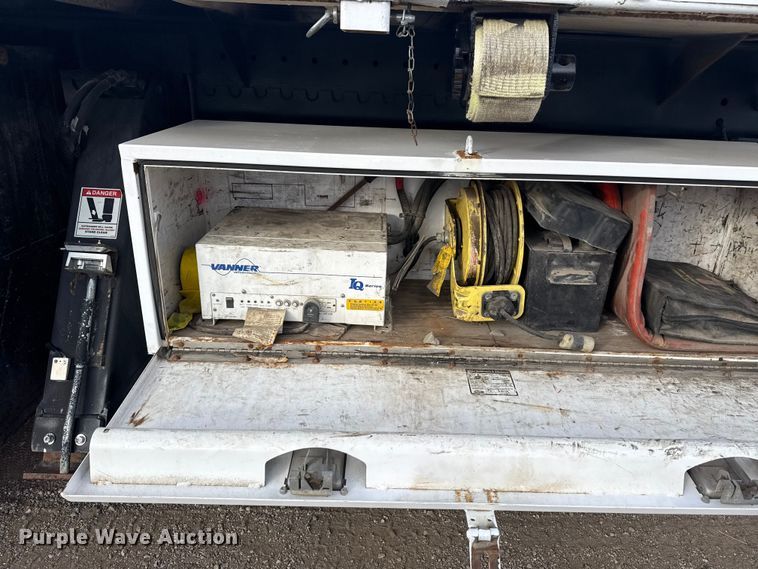 image for item EG1990 2013 Freightliner 114SD crane truck