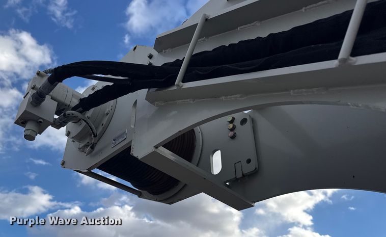 image for item EG1990 2013 Freightliner 114SD crane truck