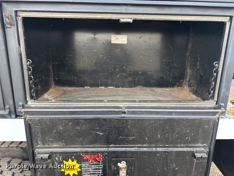 image for item EG1990 2013 Freightliner 114SD crane truck