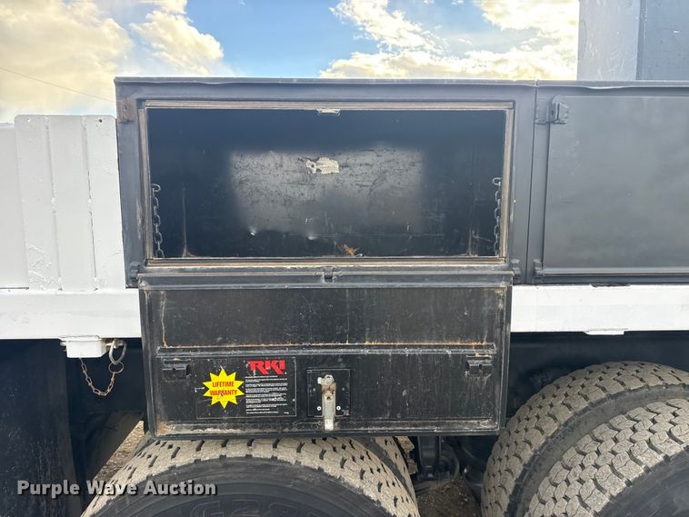 image for item EG1990 2013 Freightliner 114SD crane truck