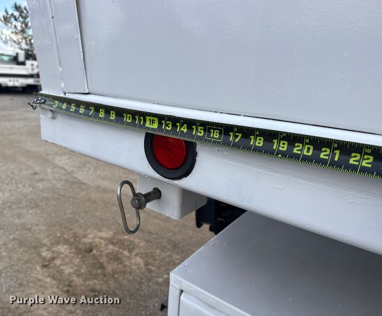 image for item EG1990 2013 Freightliner 114SD crane truck