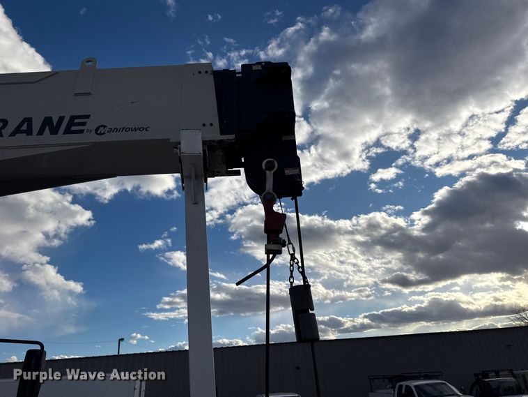 image for item EG1990 2013 Freightliner 114SD crane truck