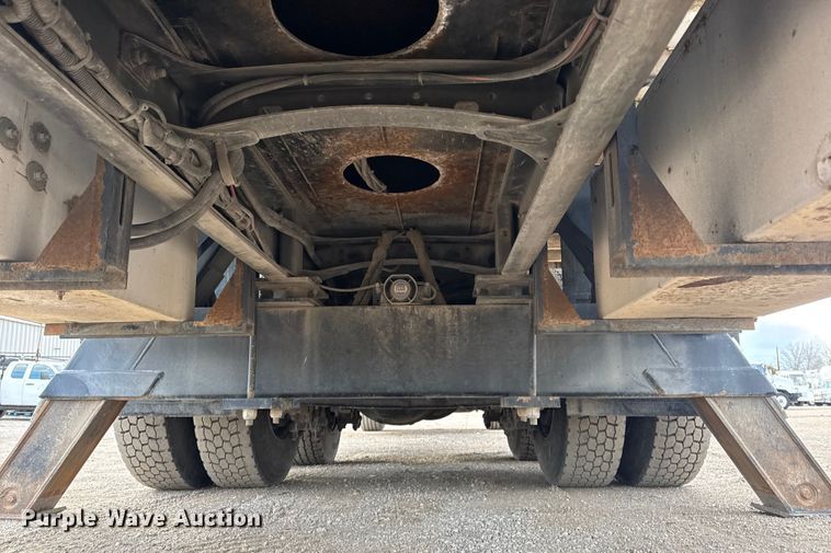 image for item EG1990 2013 Freightliner 114SD crane truck