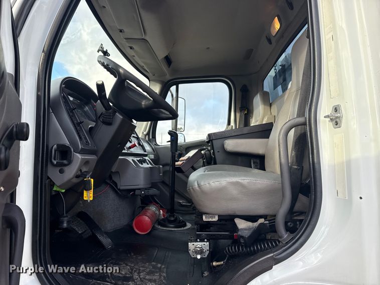 image for item EG1990 2013 Freightliner 114SD crane truck