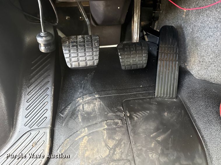 image for item EG1990 2013 Freightliner 114SD crane truck