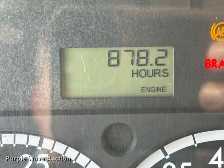 image for item EG1990 2013 Freightliner 114SD crane truck