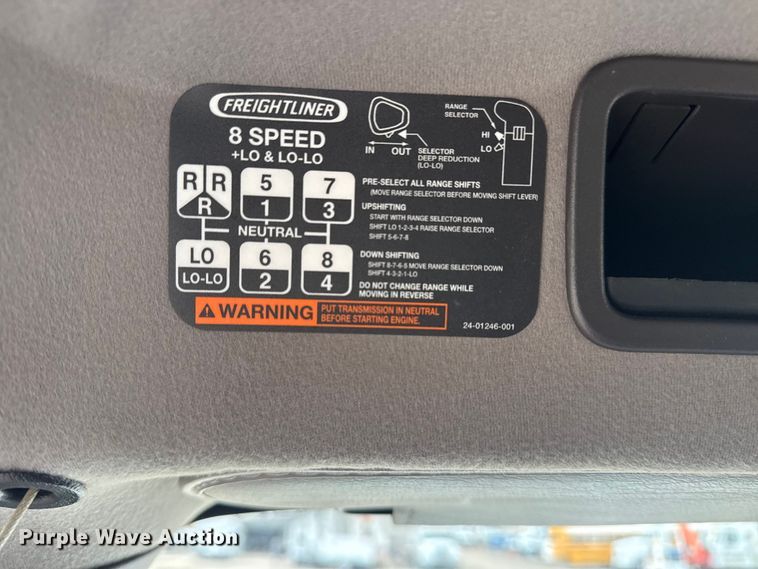 image for item EG1990 2013 Freightliner 114SD crane truck