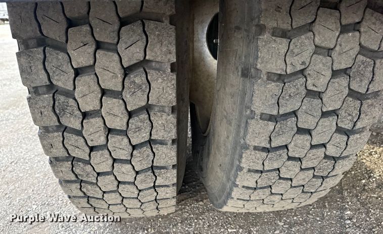 image for item EG1990 2013 Freightliner 114SD crane truck