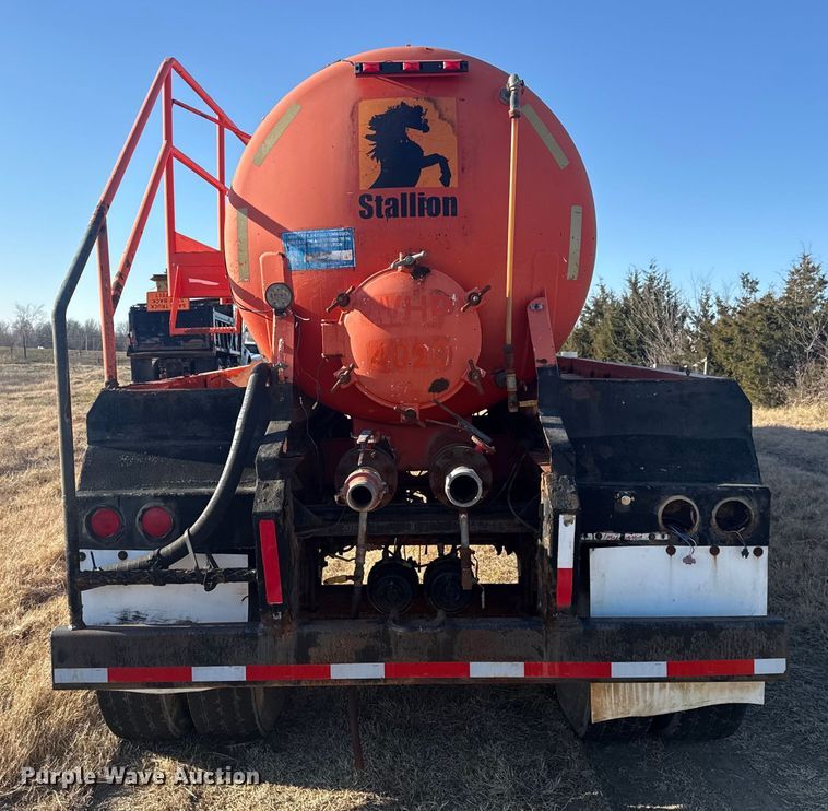 image for item EG1992 2007 Dragon Products tank trailer