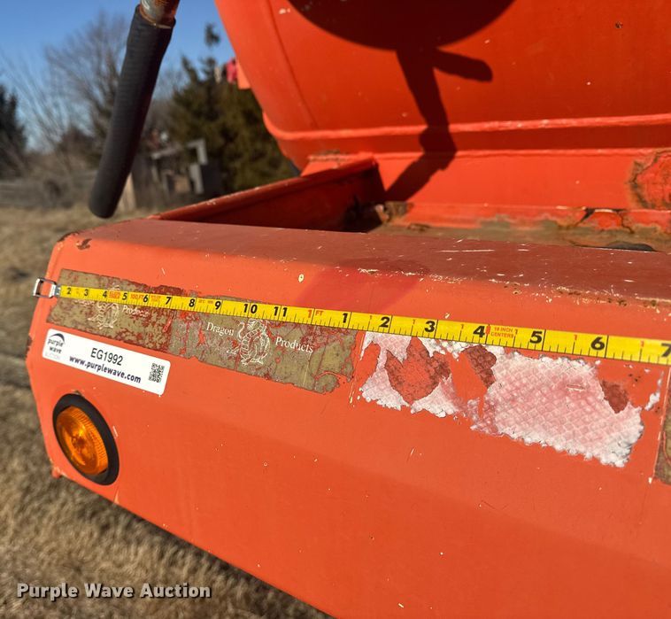 image for item EG1992 2007 Dragon Products tank trailer