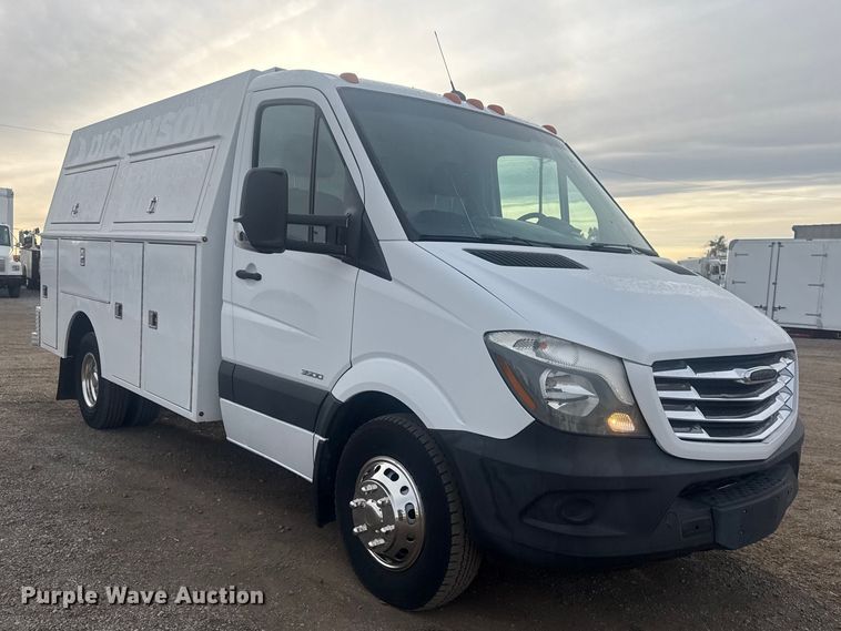 image for item EG1995 2016 Freightliner Sprinter 3500 utility van