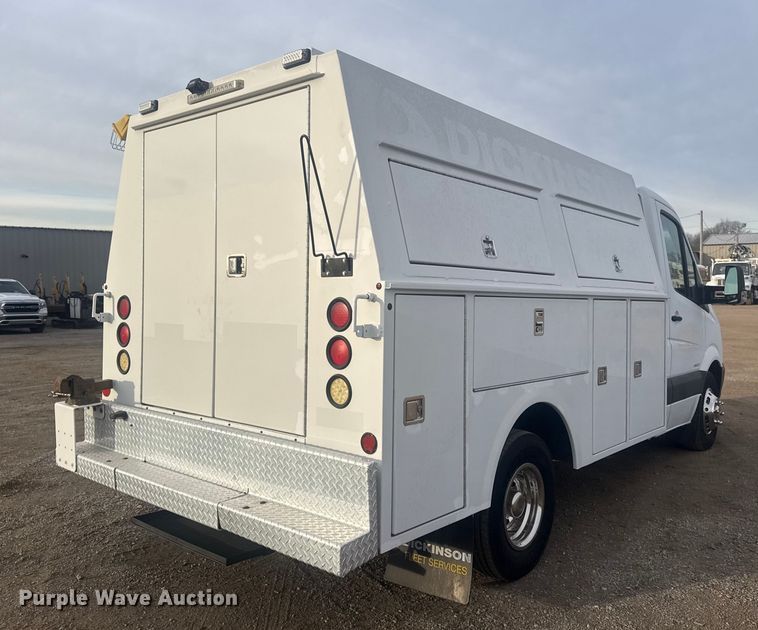 image for item EG1995 2016 Freightliner Sprinter 3500 utility van