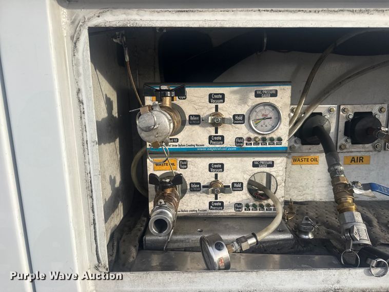 image for item EG1995 2016 Freightliner Sprinter 3500 utility van