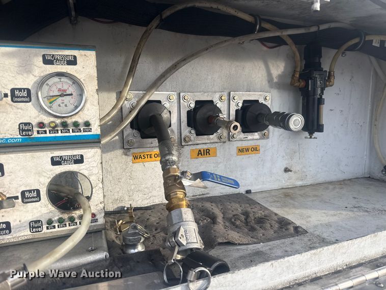 image for item EG1995 2016 Freightliner Sprinter 3500 utility van