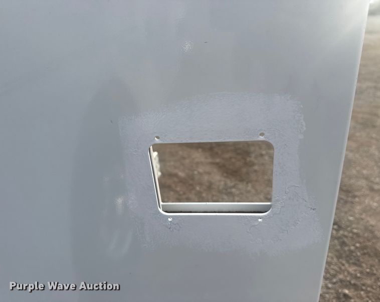 image for item EG1995 2016 Freightliner Sprinter 3500 utility van