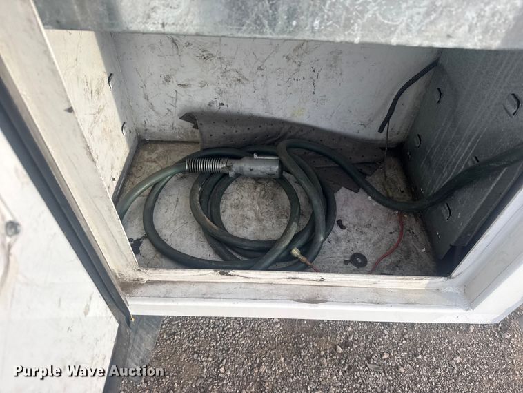 image for item EG1995 2016 Freightliner Sprinter 3500 utility van