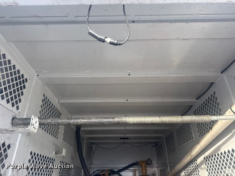 image for item EG1995 2016 Freightliner Sprinter 3500 utility van