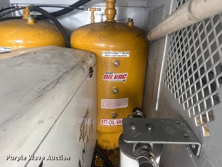 image for item EG1995 2016 Freightliner Sprinter 3500 utility van