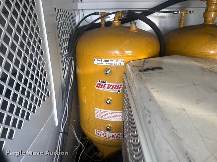 image for item EG1995 2016 Freightliner Sprinter 3500 utility van