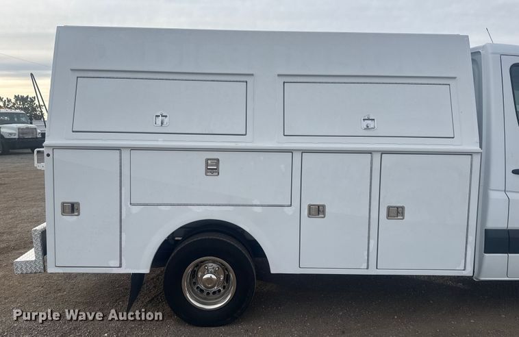 image for item EG1995 2016 Freightliner Sprinter 3500 utility van