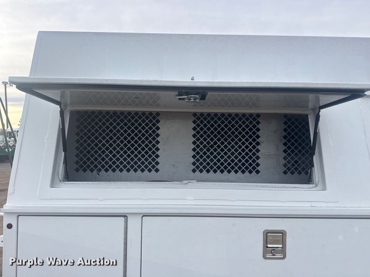 image for item EG1995 2016 Freightliner Sprinter 3500 utility van