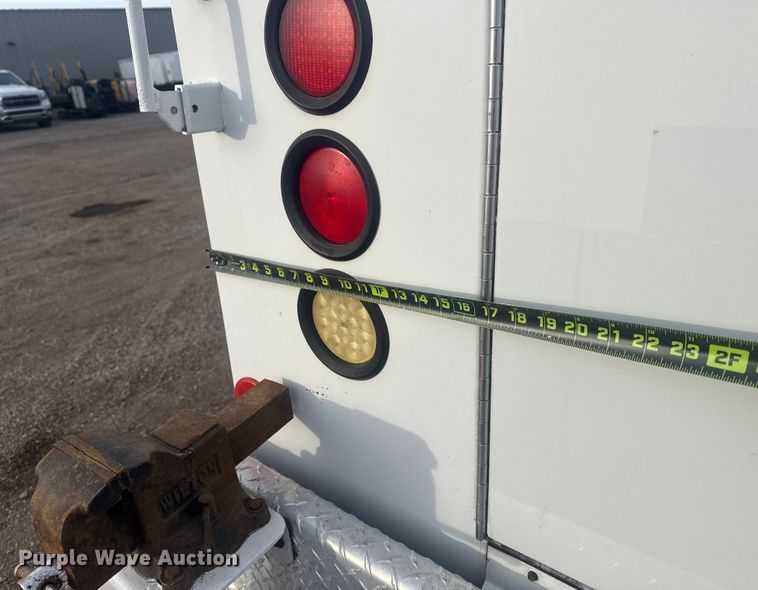 image for item EG1995 2016 Freightliner Sprinter 3500 utility van