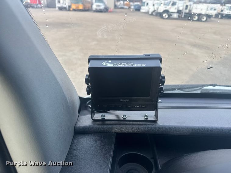 image for item EG1995 2016 Freightliner Sprinter 3500 utility van