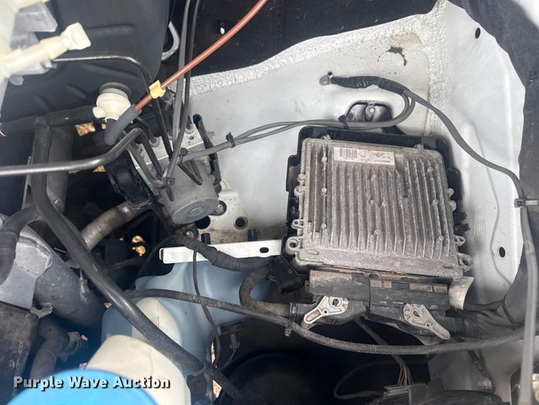 image for item EG1995 2016 Freightliner Sprinter 3500 utility van