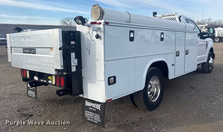 image for item EG1997 2017 Ford F350 Super Duty XL utility bed pickup truck