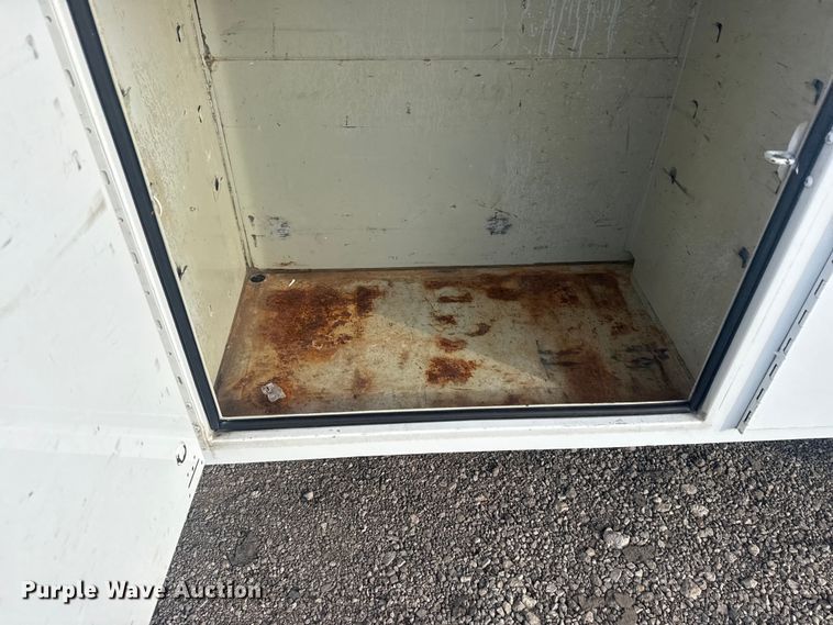 image for item EG1997 2017 Ford F350 Super Duty XL utility bed pickup truck