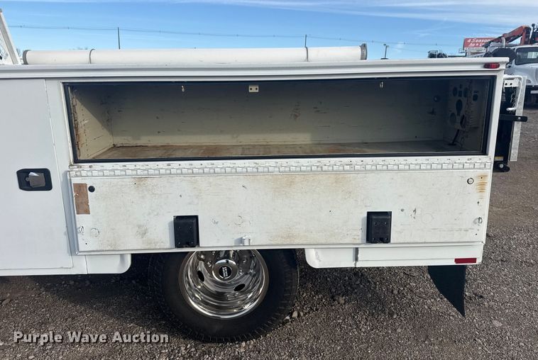 image for item EG1997 2017 Ford F350 Super Duty XL utility bed pickup truck