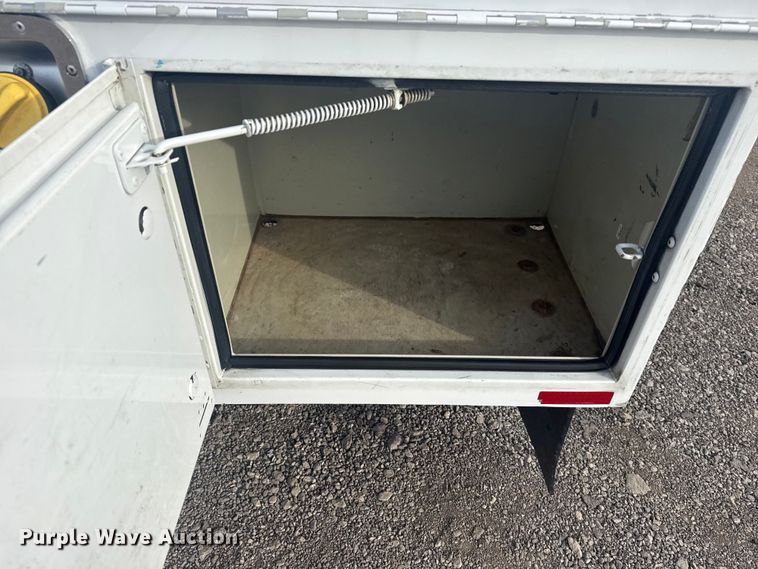 image for item EG1997 2017 Ford F350 Super Duty XL utility bed pickup truck