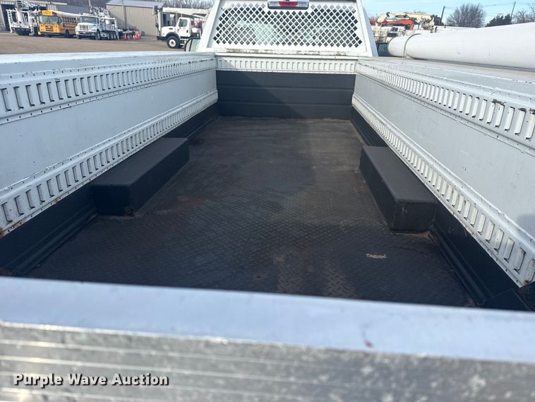 image for item EG1997 2017 Ford F350 Super Duty XL utility bed pickup truck