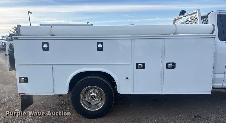 image for item EG1997 2017 Ford F350 Super Duty XL utility bed pickup truck