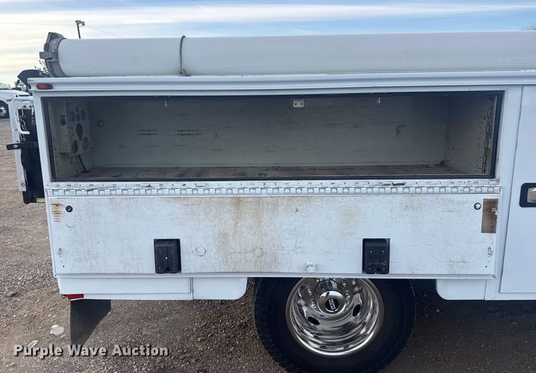 image for item EG1997 2017 Ford F350 Super Duty XL utility bed pickup truck