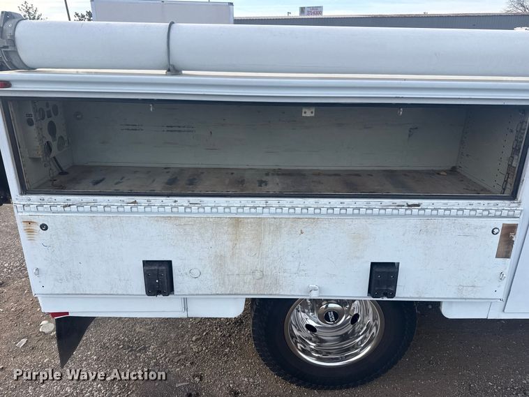 image for item EG1997 2017 Ford F350 Super Duty XL utility bed pickup truck