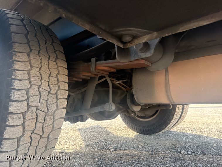 image for item EG1997 2017 Ford F350 Super Duty XL utility bed pickup truck