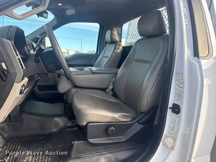 image for item EG1997 2017 Ford F350 Super Duty XL utility bed pickup truck