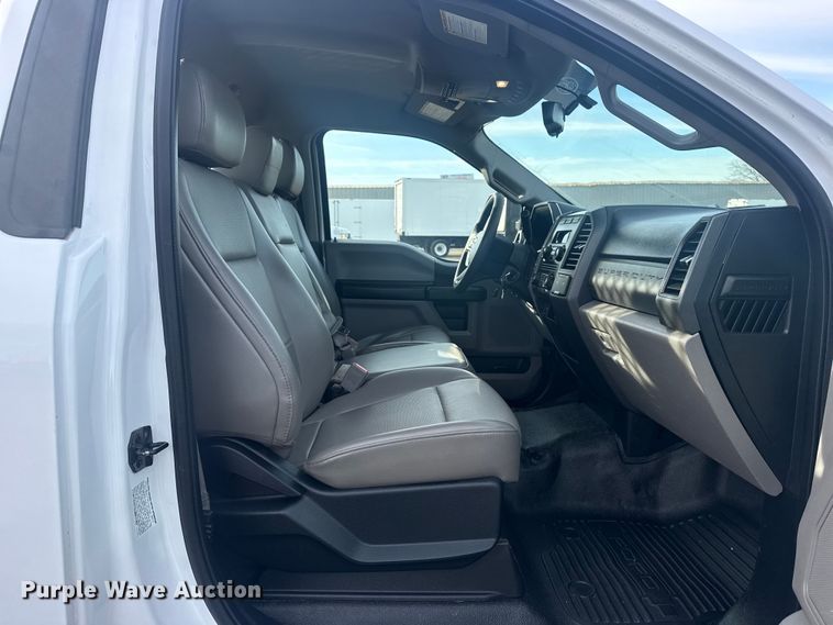 image for item EG1997 2017 Ford F350 Super Duty XL utility bed pickup truck