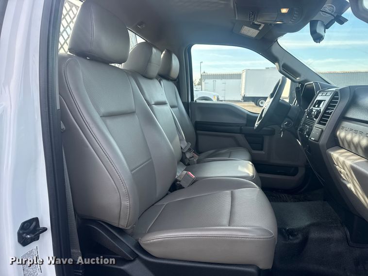 image for item EG1997 2017 Ford F350 Super Duty XL utility bed pickup truck