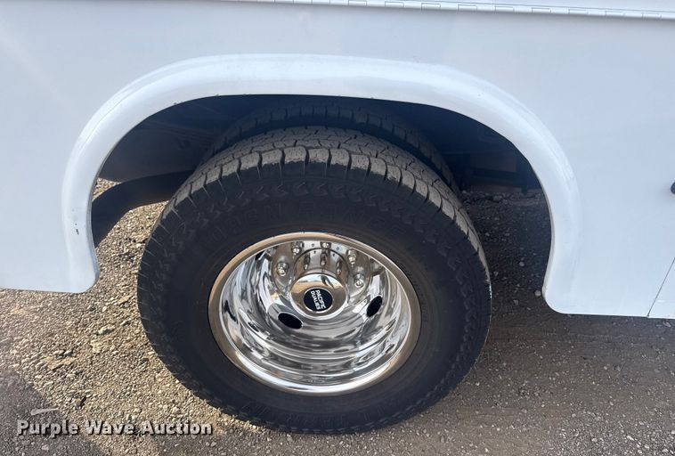 image for item EG1997 2017 Ford F350 Super Duty XL utility bed pickup truck