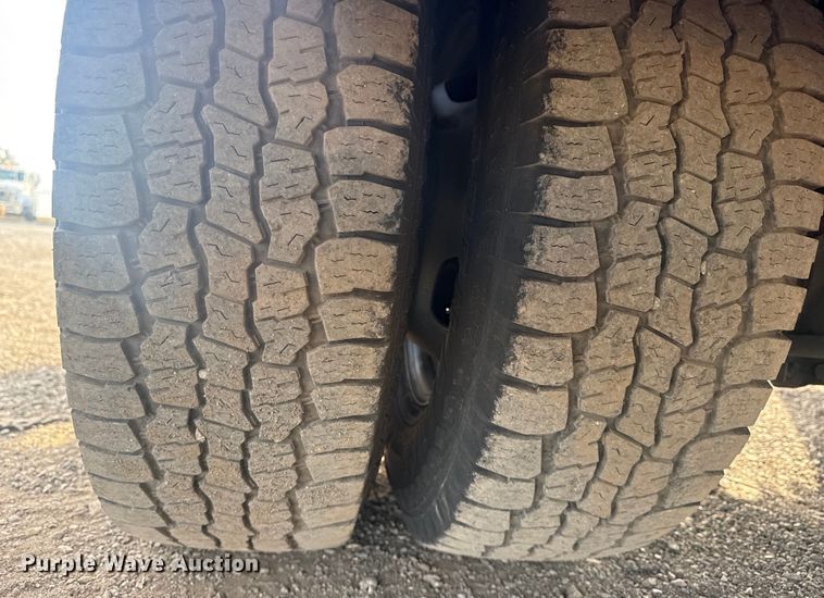 image for item EG1997 2017 Ford F350 Super Duty XL utility bed pickup truck