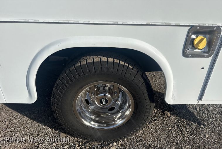 image for item EG1997 2017 Ford F350 Super Duty XL utility bed pickup truck