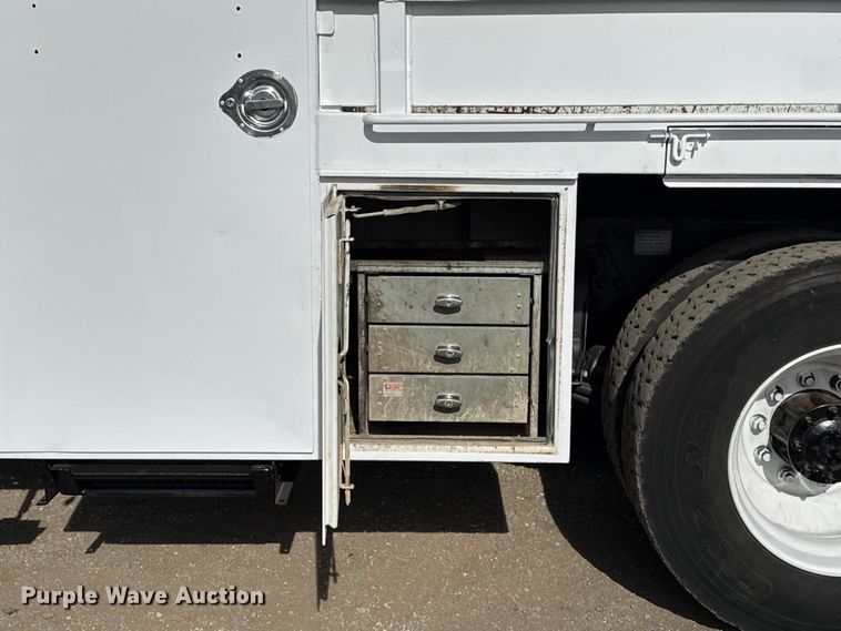 image for item EG2001 2013 Freightliner 108SD crane truck