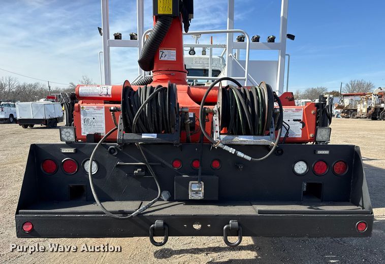 image for item EG2001 2013 Freightliner 108SD crane truck