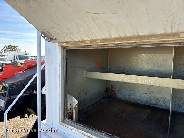 image for item EG2001 2013 Freightliner 108SD crane truck